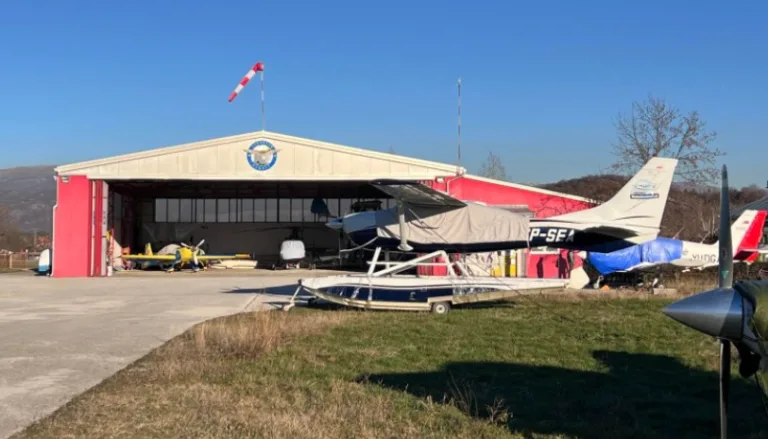 TRAGEDIJA: Na Kapinom Polju pala jedrilica, stradao pilot