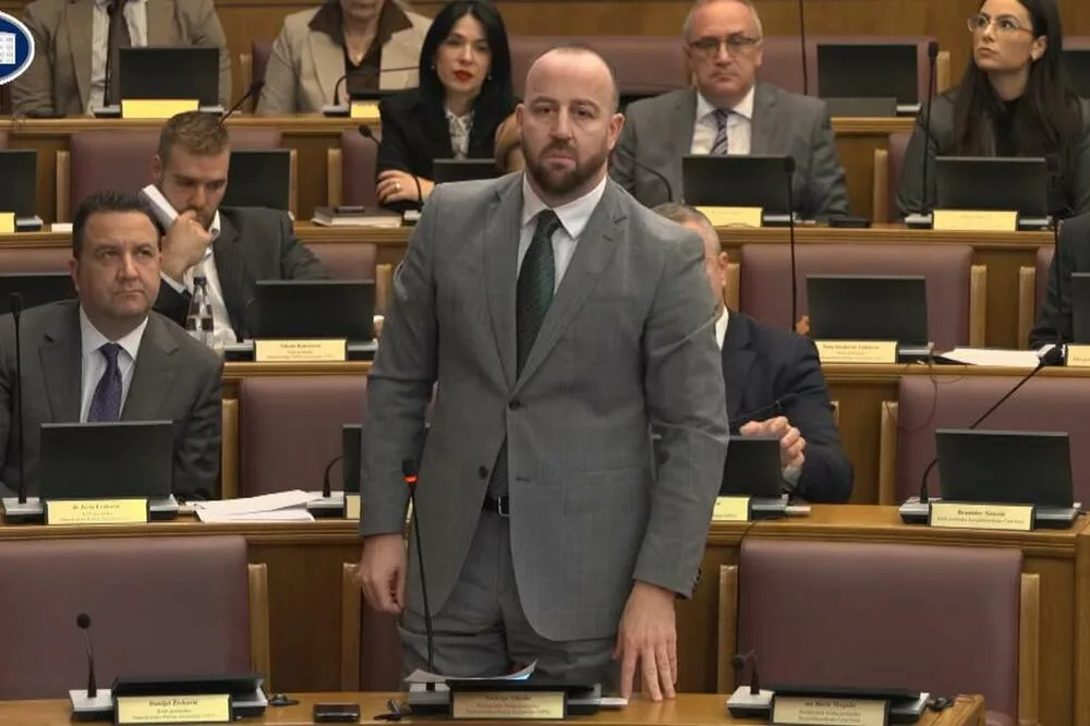 Nikolić: Koliko god zastrašivali i prijetili ne možete zaustaviti otpor fašizaciji društva