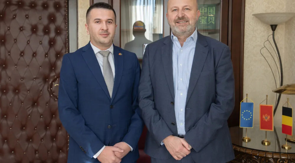 Pejović odgovorio Brnabić: Odmorite od nas malo
