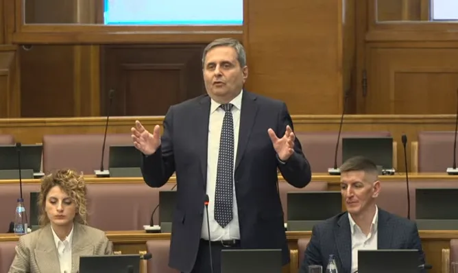 Radunović: Tražimo rješenje za stanare čije zgrade su pod teretom
