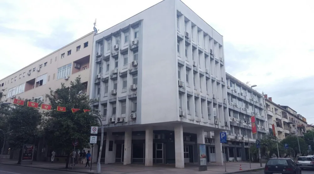 SDT: Viši sud nezakonito pustio Ubovića i Ivanovića