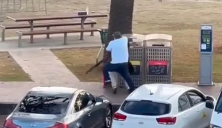 Ovako je savladan terorista iz Sidneja: Čovjek heroj ga dohvatio s leđa, uslijedila je borba na život i smrt