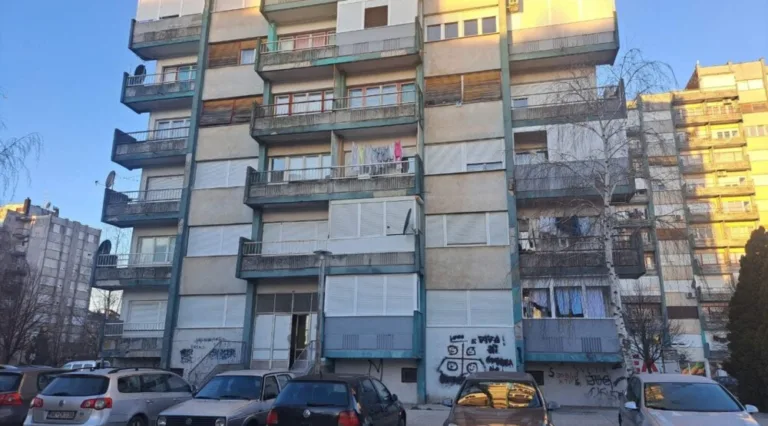 Dvostruko ubistvo u Nikšiću: Tijela pronađena u stanu, policija tvrdi da zna ko je ubica