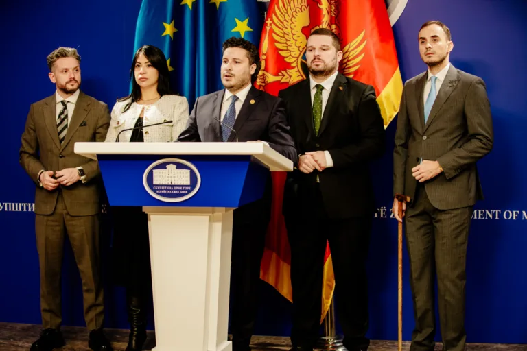 Traže pravdu za sve „stečajce”: U Skupštinu stigao zakon kojim bi se obeštetili radnici propalih državnih firmi