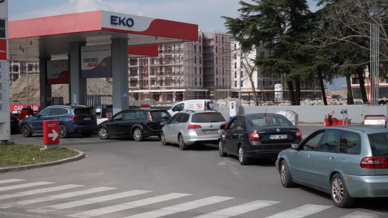 Gorivo skuplje do 16 centi, Vlada ističe da ga imamo za dva mjeseca