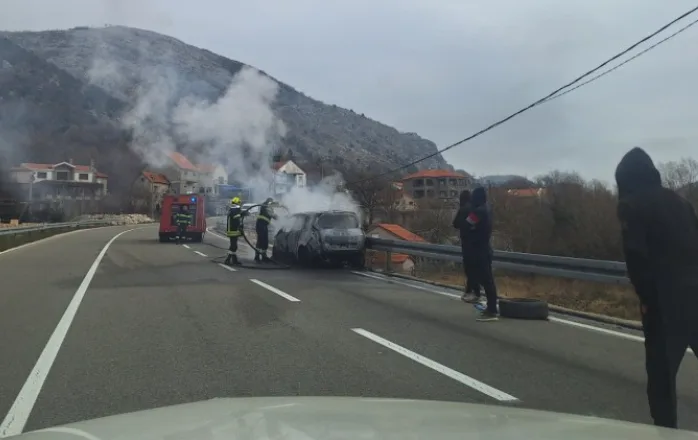 Izgorio automobil na Brajićima