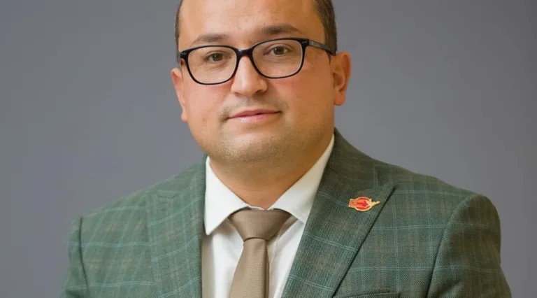 Ćeman Zvrku: Vidimo po broju objava i saopštenja kome se drma kavez