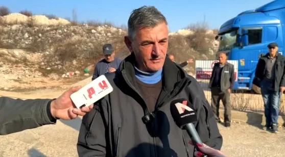Mještani Zagrada blokirali odvoz jalovine, traže rekultivaciju rudokopa