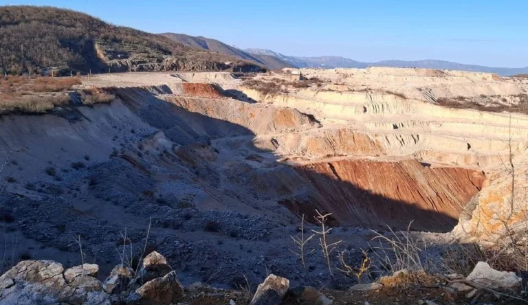 Policija pustila 10 mještana Zagrada i Oblatna koji su blokirali odvoz kamena sa bivšeg rudokopa