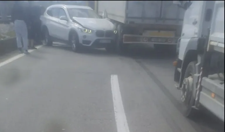 Sudar automobila i kamiona u Virpazaru, saobraćaj u prekidu